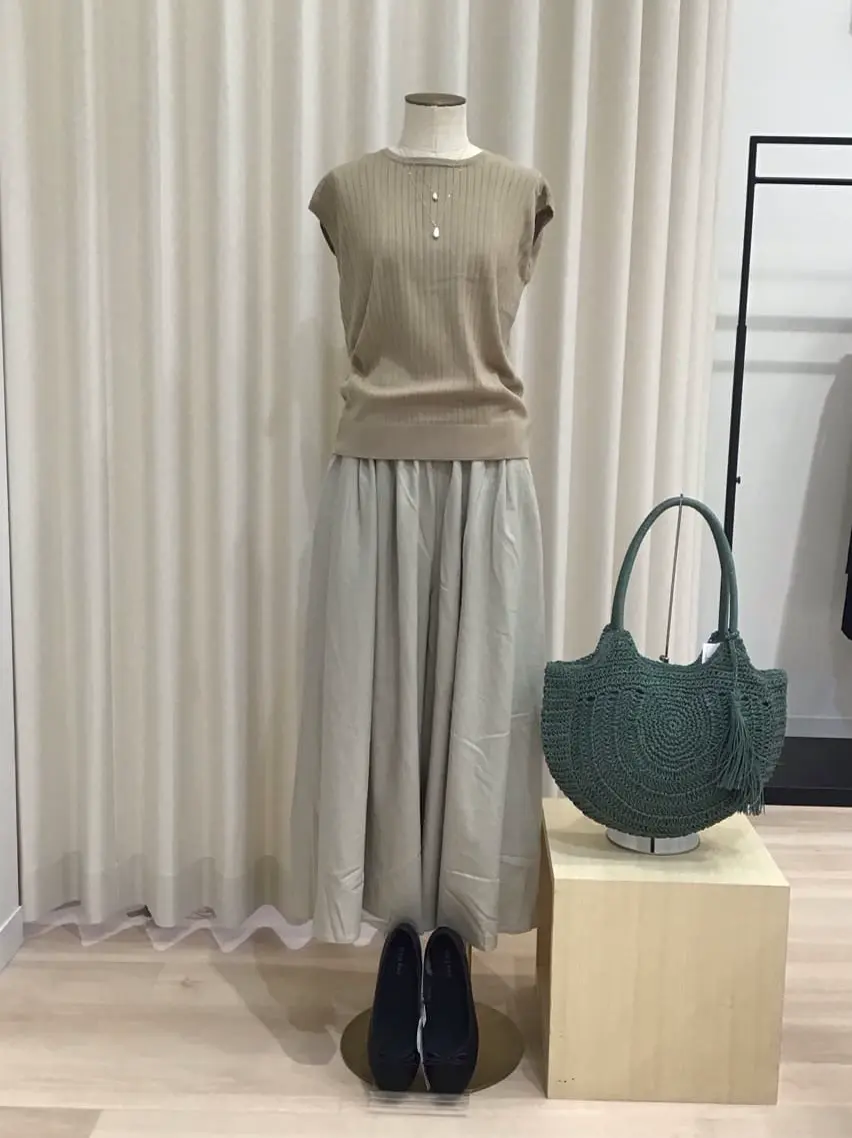 ONWARD CROSSET SELECT 横溝 コーディネート画像