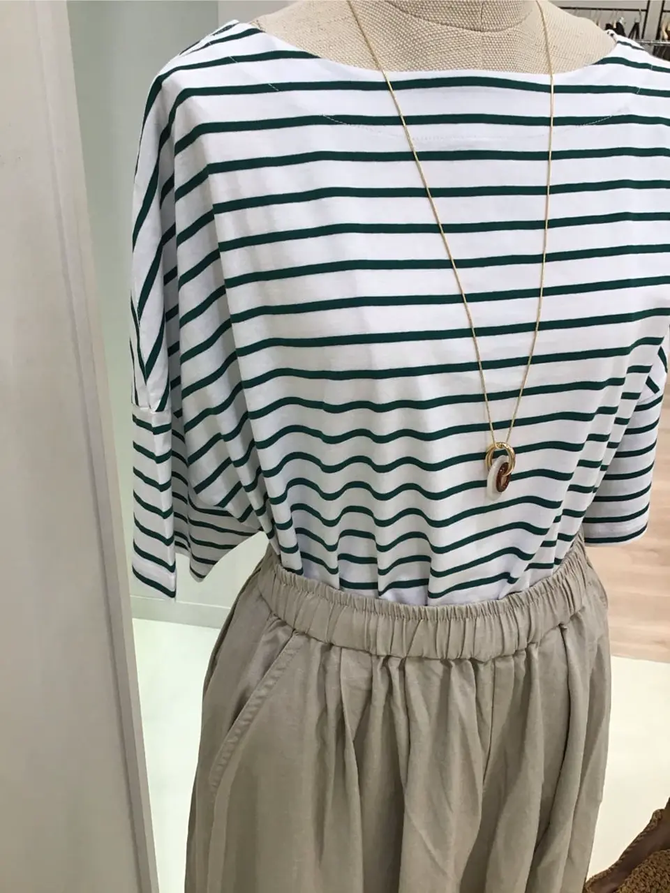 ONWARD CROSSET SELECT 横溝 コーディネート画像