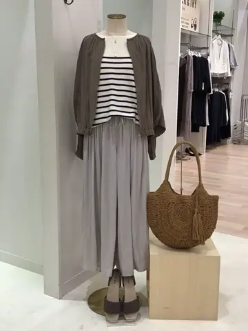 ONWARD CROSSET SELECT 横溝 コーディネート画像