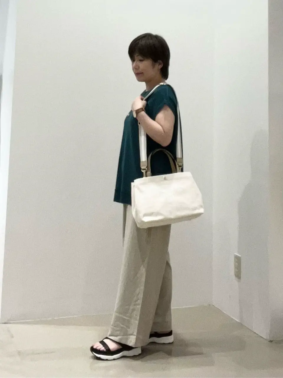 ONWARD CROSSET SELECT 吉田 コーディネート画像