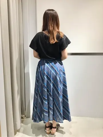 ONWARD CROSSET SELECT 吉田 コーディネート画像