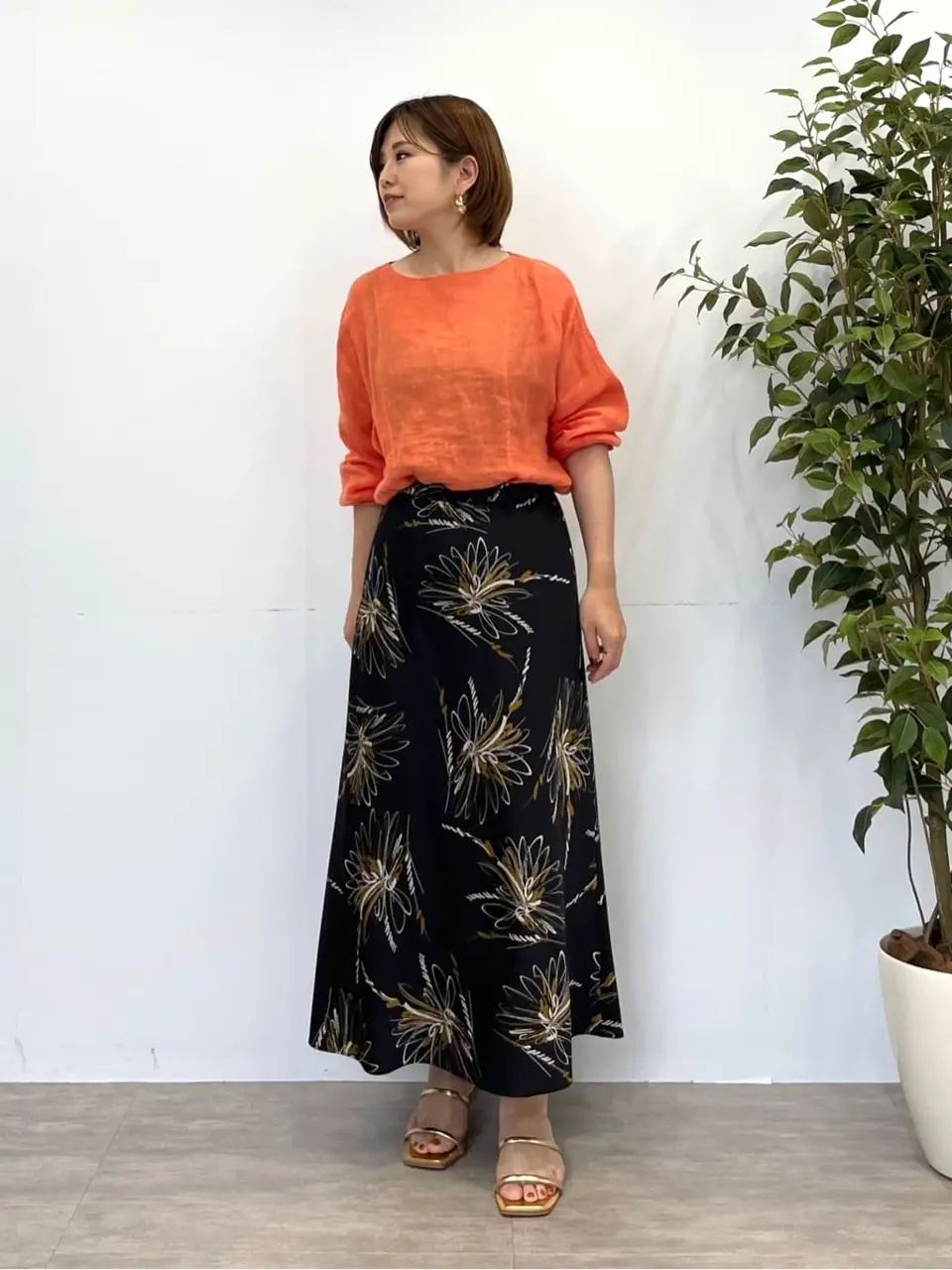  tomo コーディネート画像