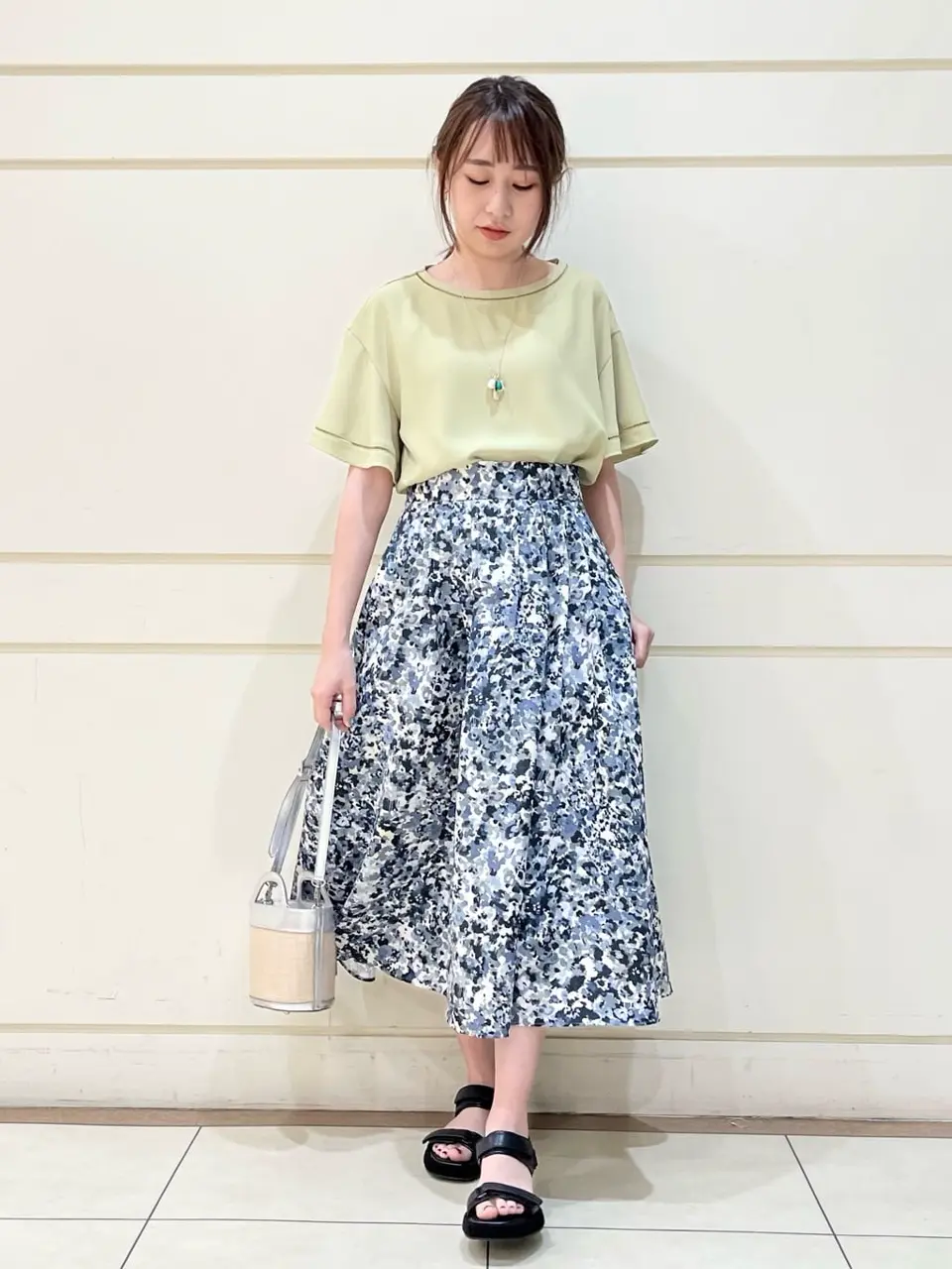 ONWARD CROSSET SELECT Kanako コーディネート画像