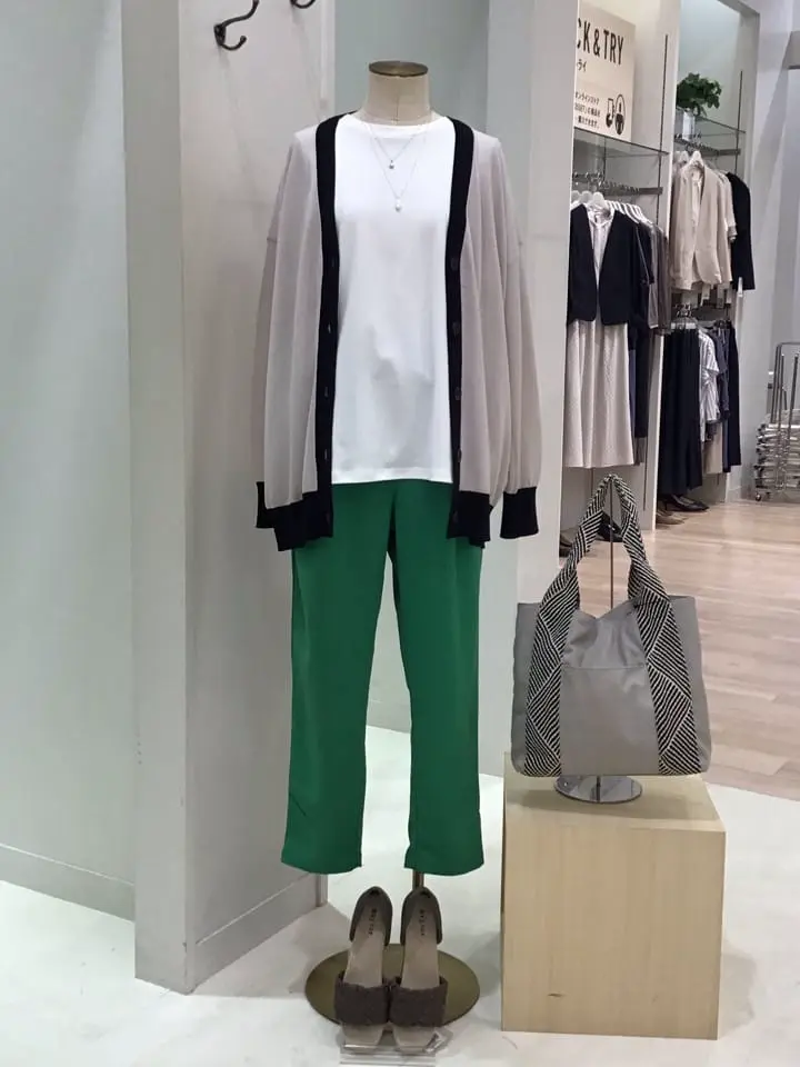 ONWARD CROSSET SELECT 横溝 コーディネート画像