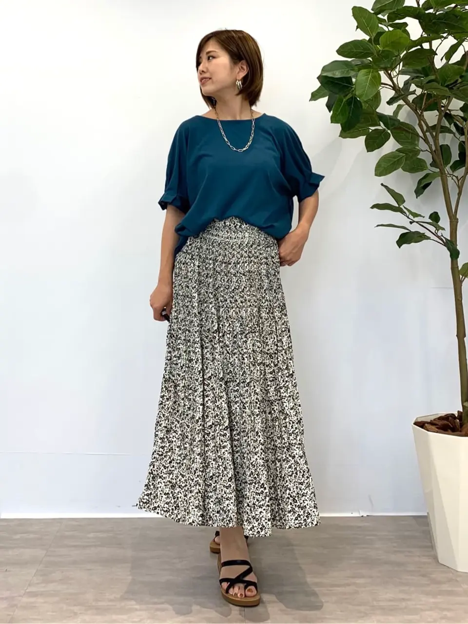  tomo コーディネート画像