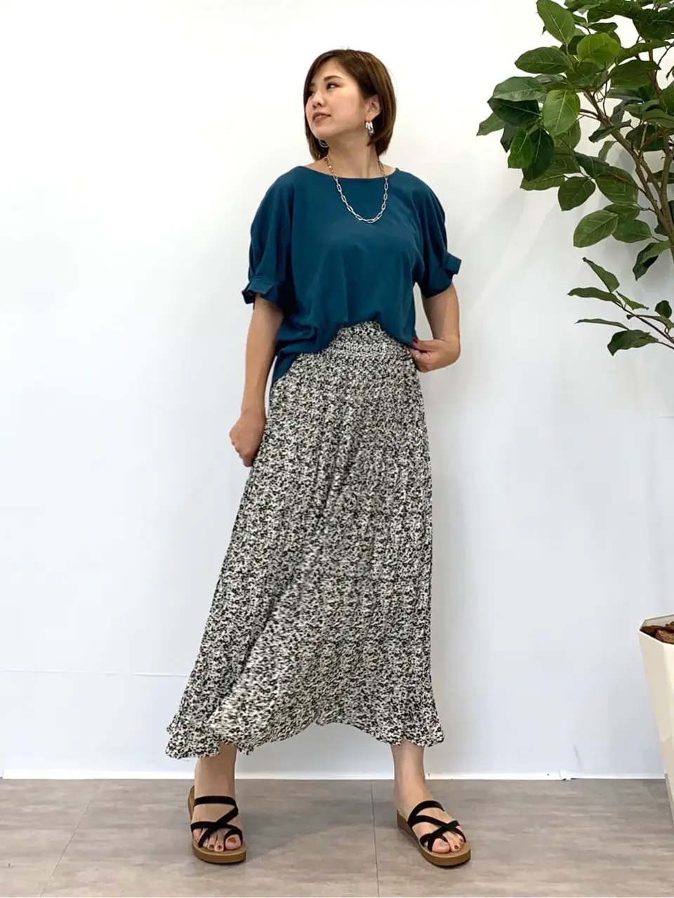 ONWARD CROSSET SELECT tomo コーディネート画像