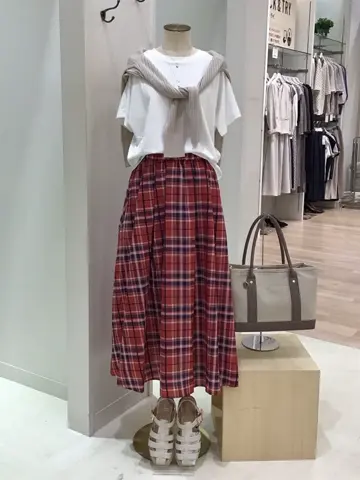 ONWARD CROSSET SELECT 横溝 コーディネート画像