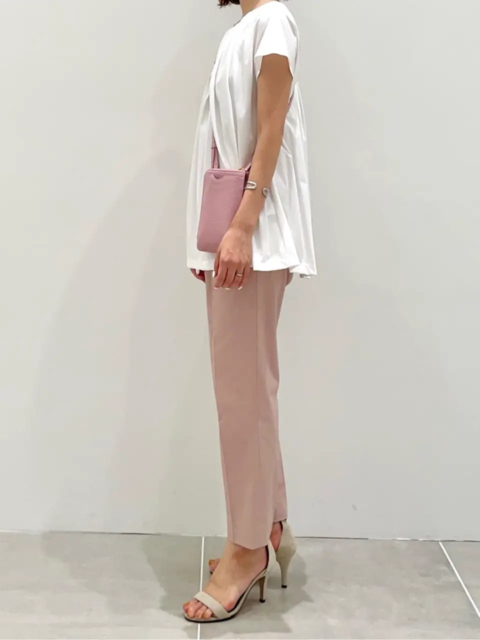 ONWARD CROSSET SELECT 市川 コーディネート画像