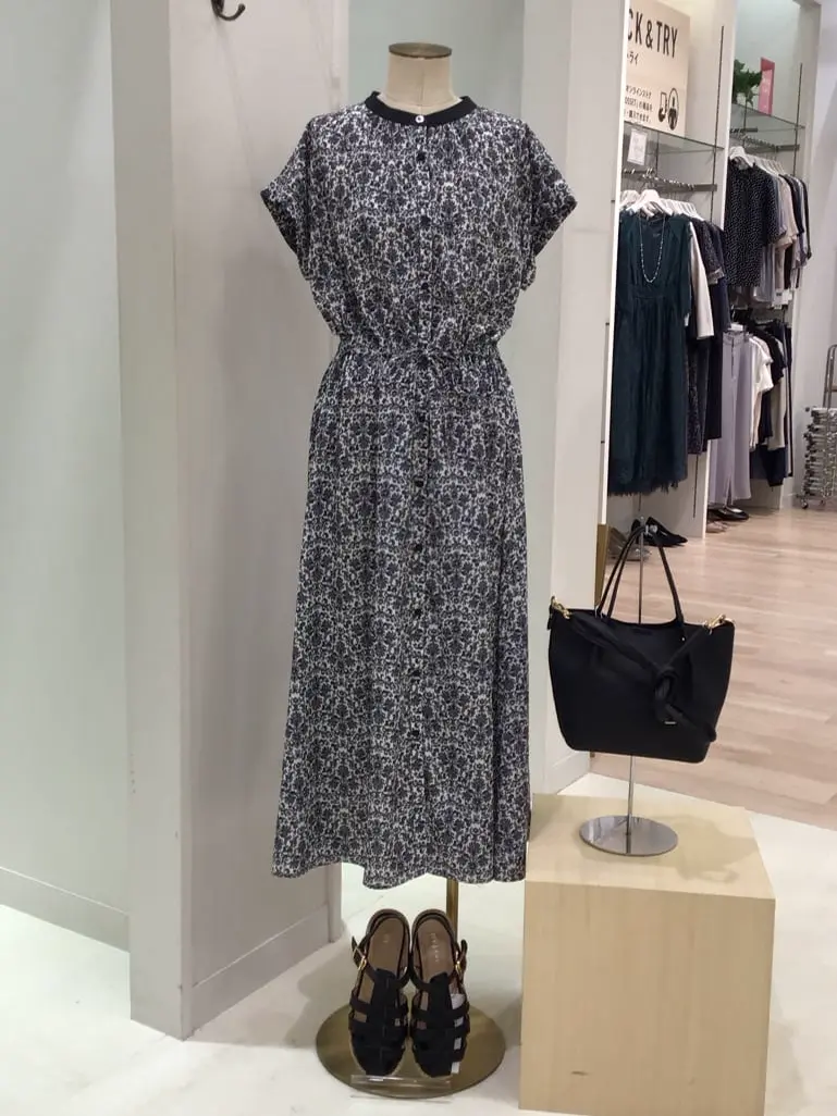 ONWARD CROSSET SELECT 横溝 コーディネート画像