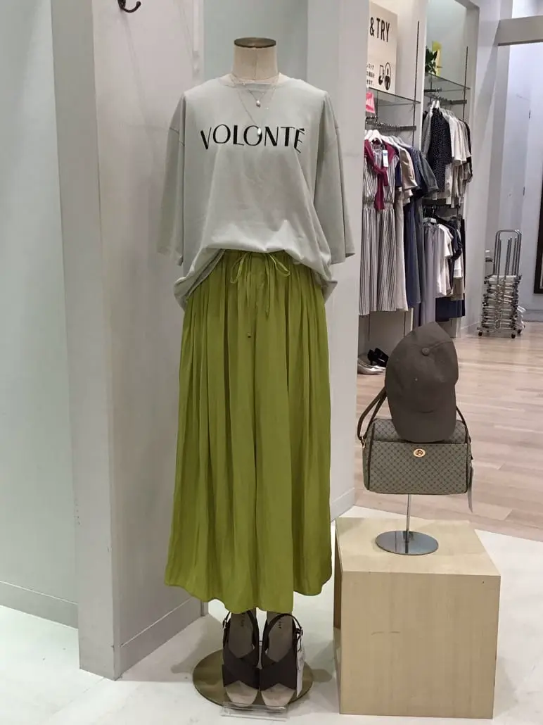 ONWARD CROSSET SELECT 横溝 コーディネート画像