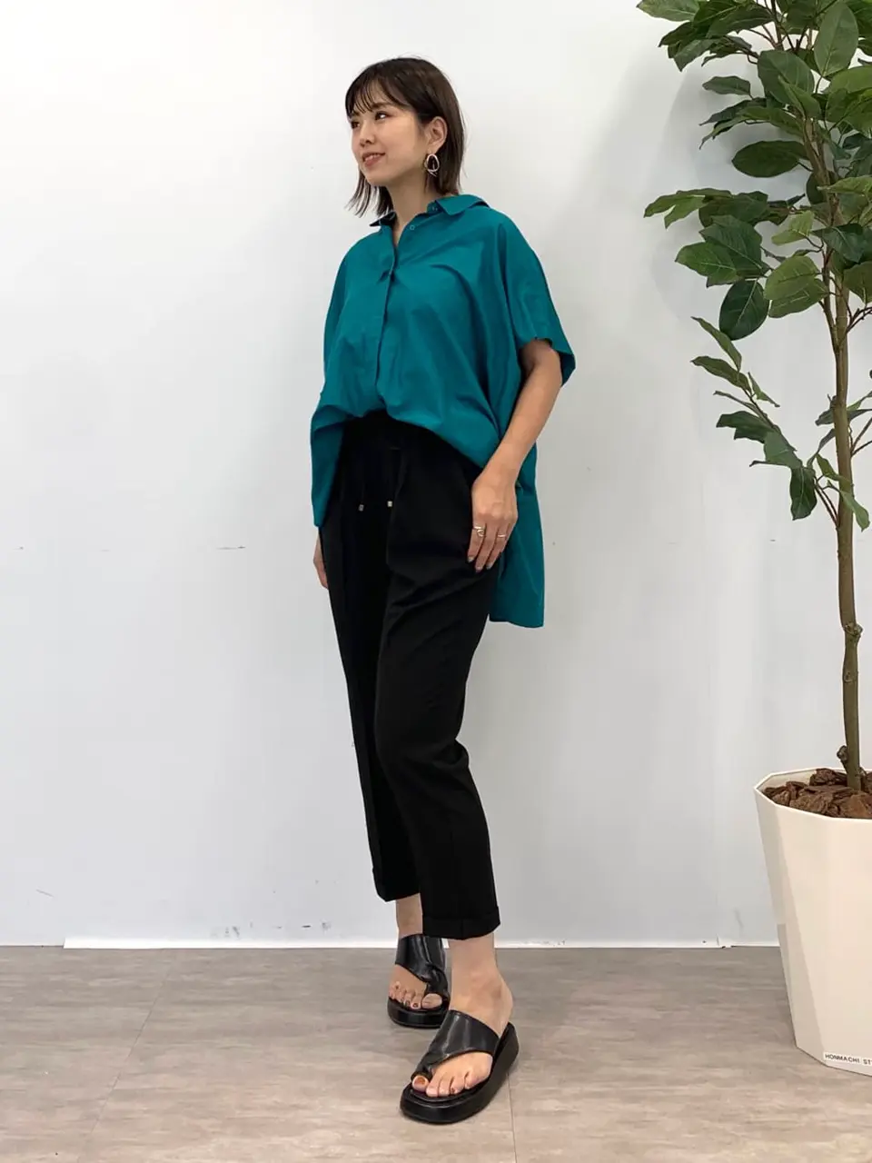  tomo コーディネート画像