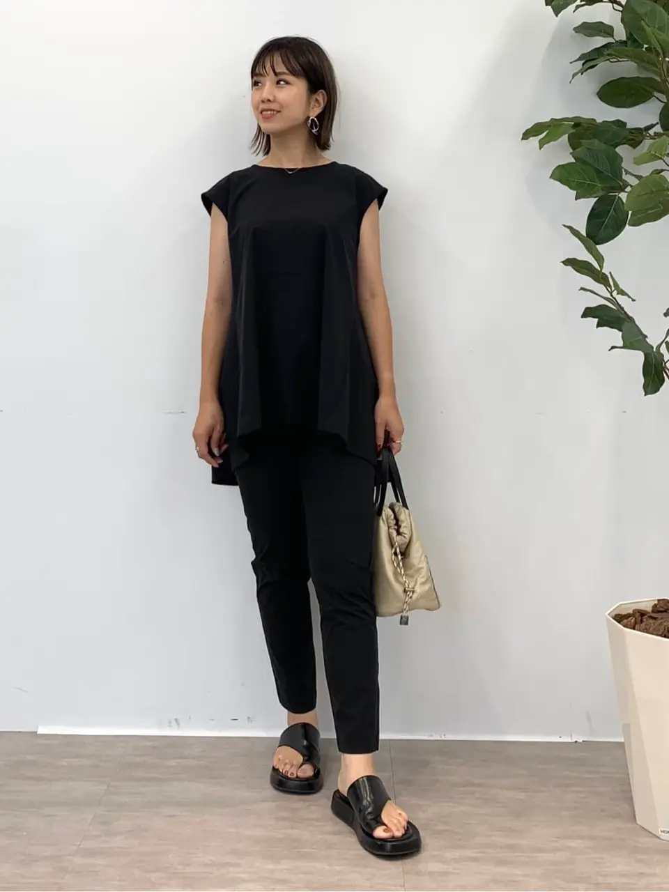  tomo コーディネート画像