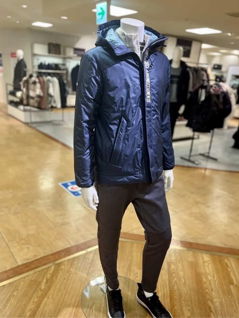 ONWARD CROSSET SELECT 小管 コーディネート画像