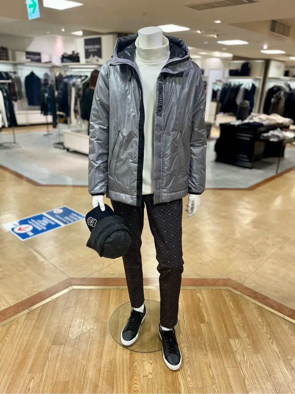 ONWARD CROSSET SELECT 小管 コーディネート画像