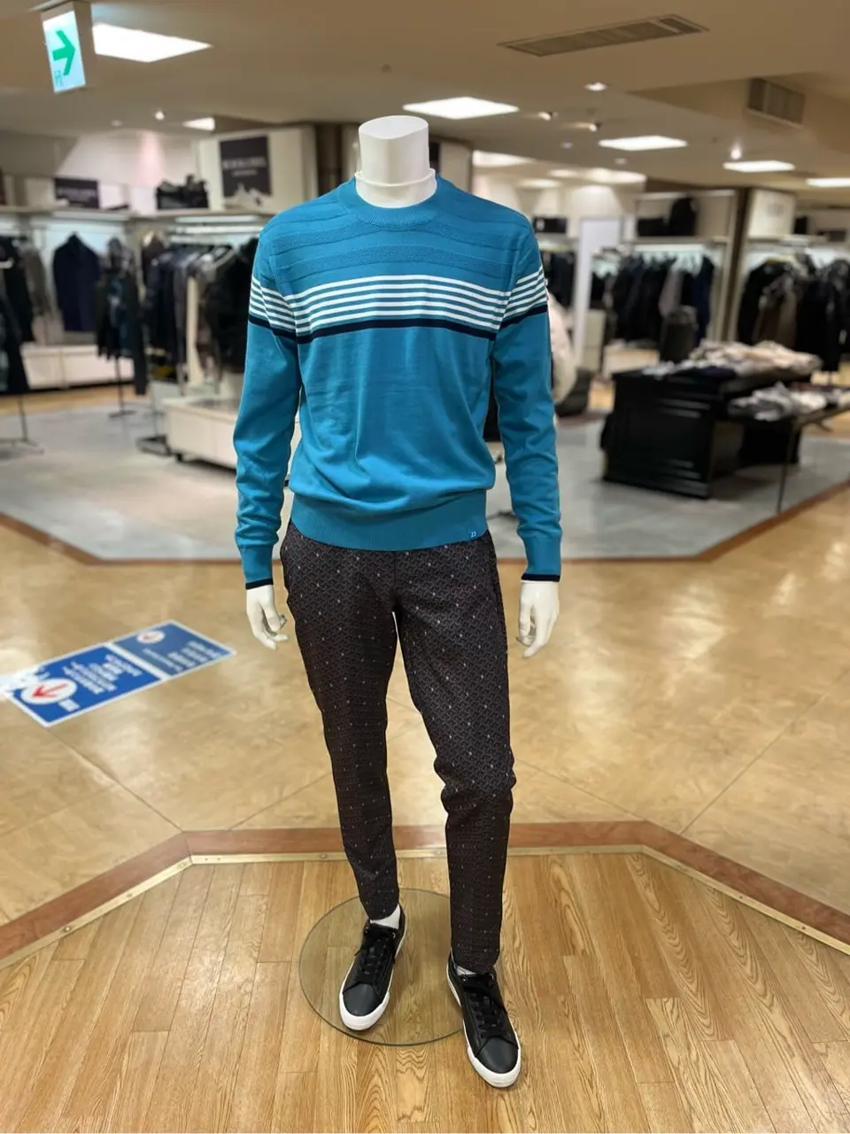 ONWARD CROSSET SELECT 小管 コーディネート画像