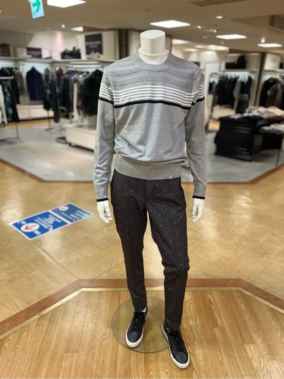 ONWARD CROSSET SELECT 小管 コーディネート画像