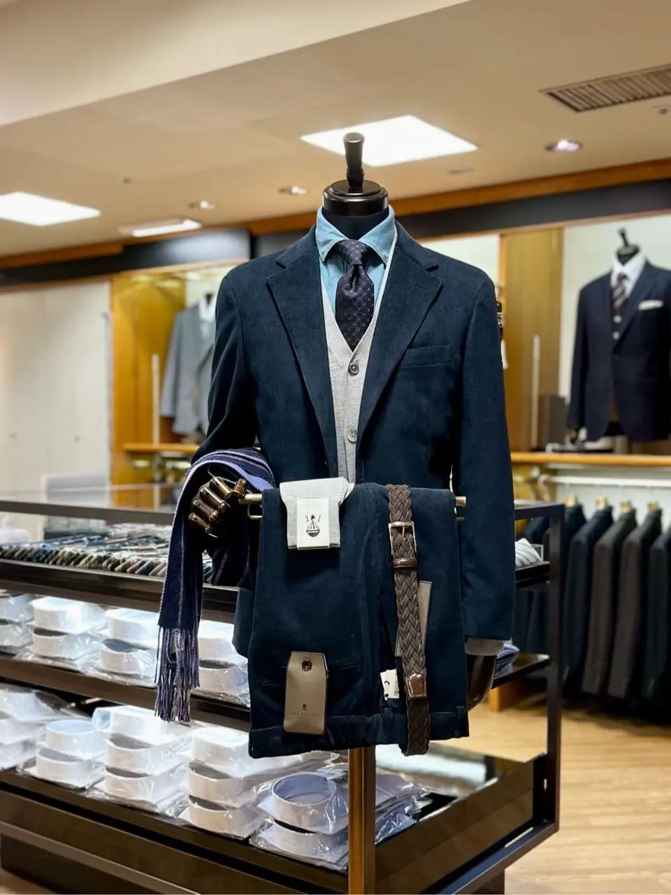 ONWARD CROSSET SELECT 小管 コーディネート画像