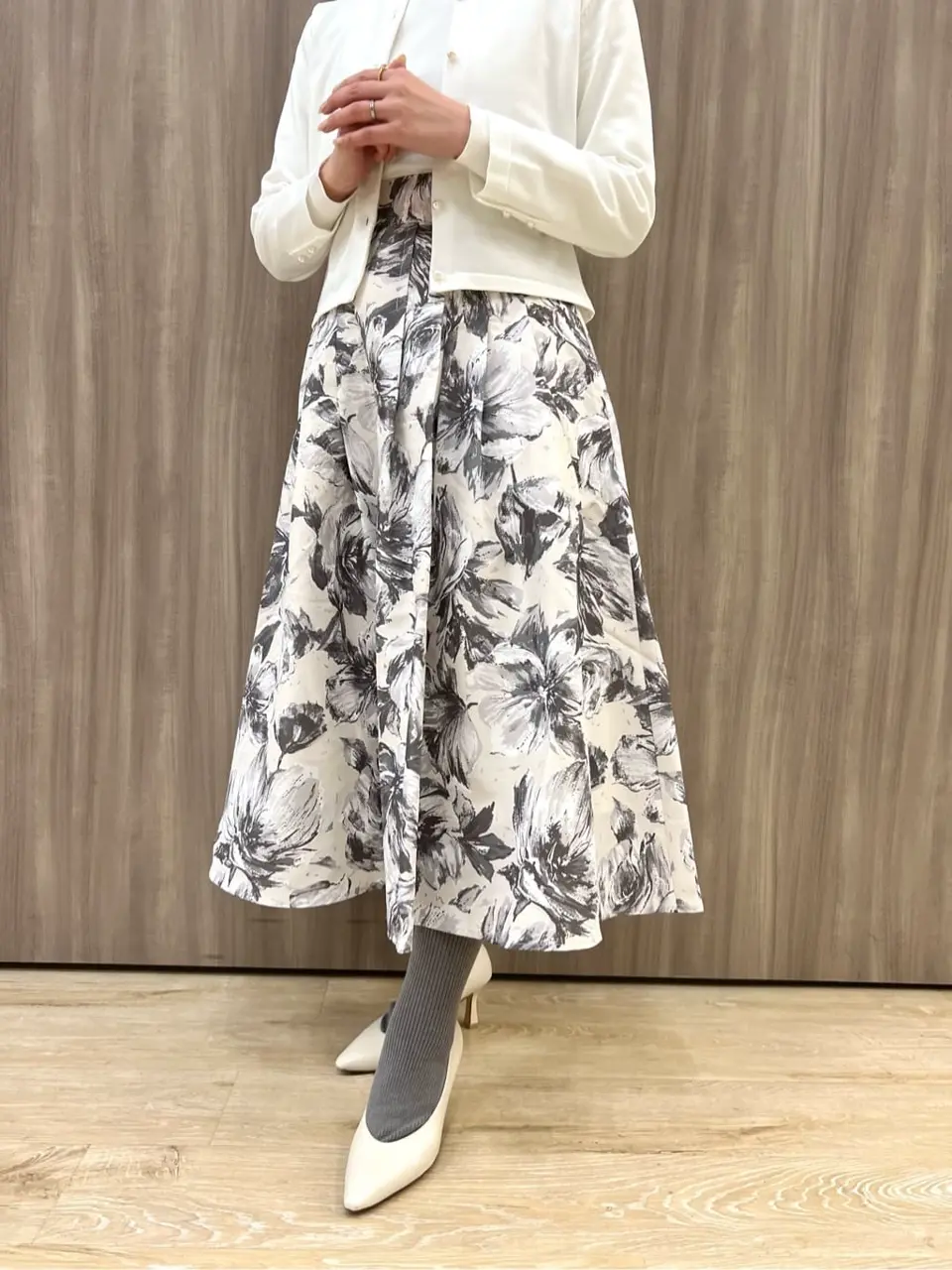 ONWARD CROSSET SELECT 市川 コーディネート画像