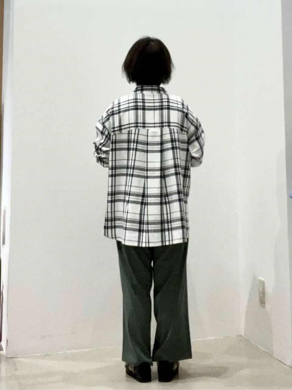 ONWARD CROSSET SELECT 吉田 コーディネート画像