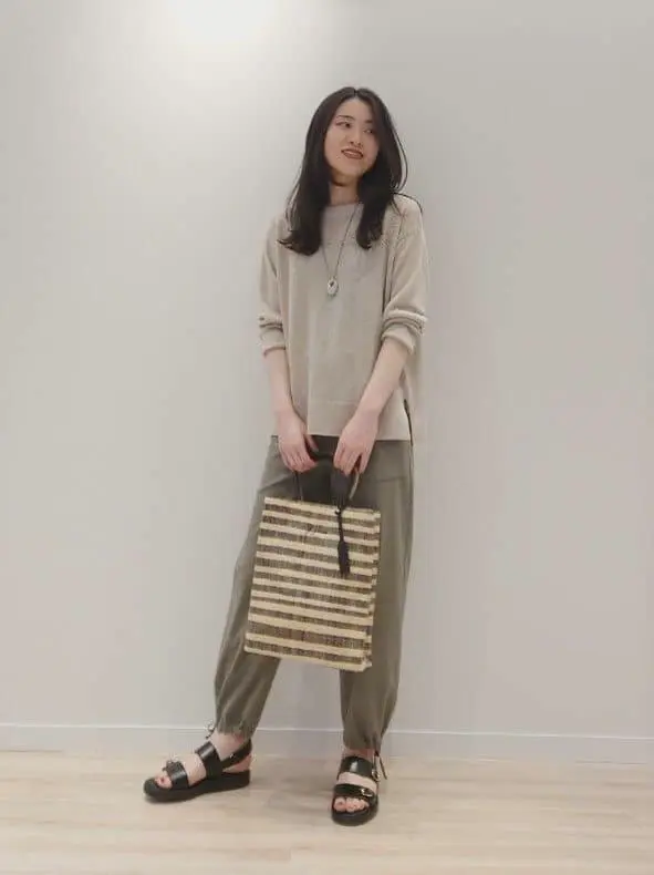  最上 コーディネート画像