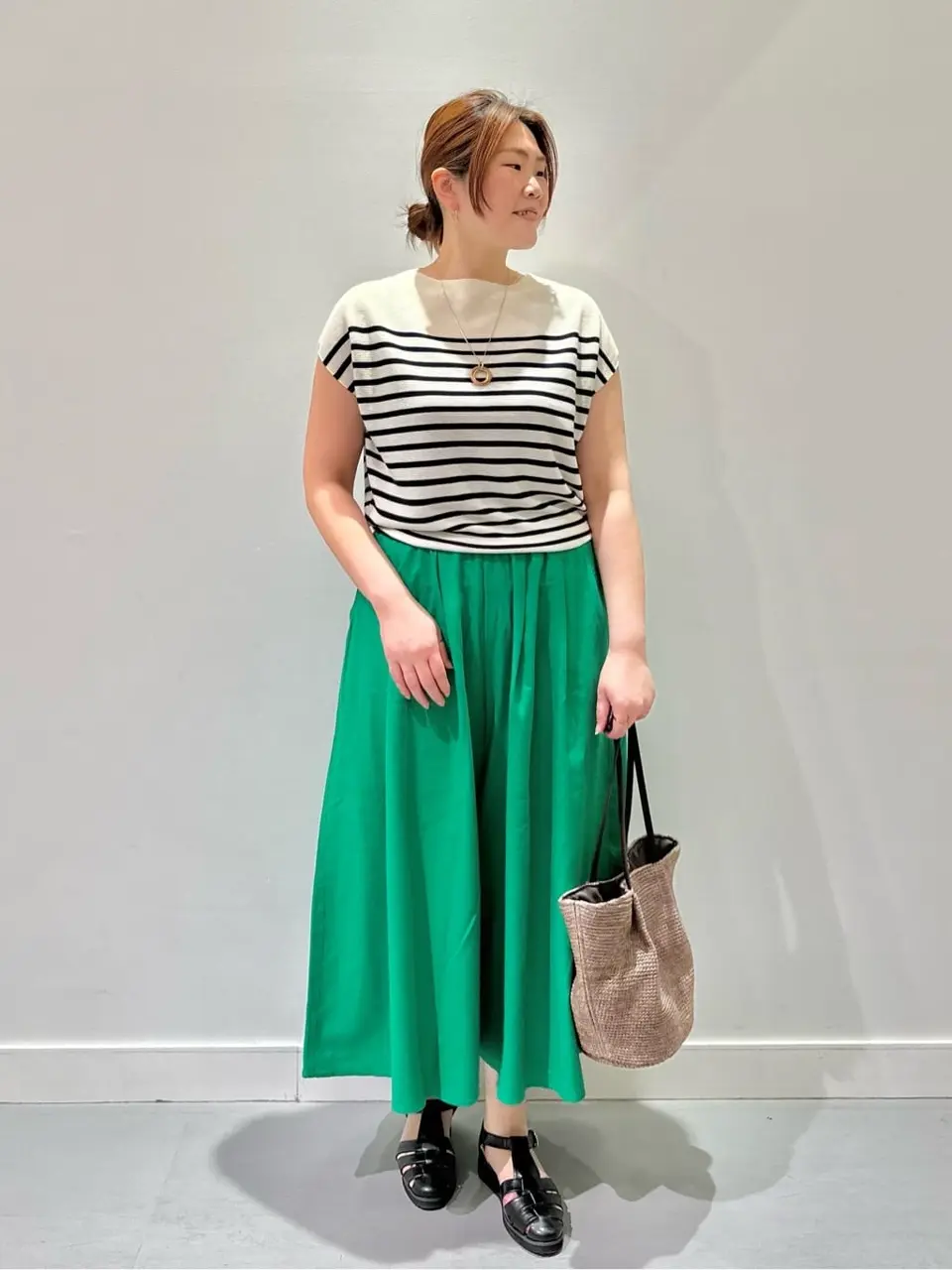  林 コーディネート画像