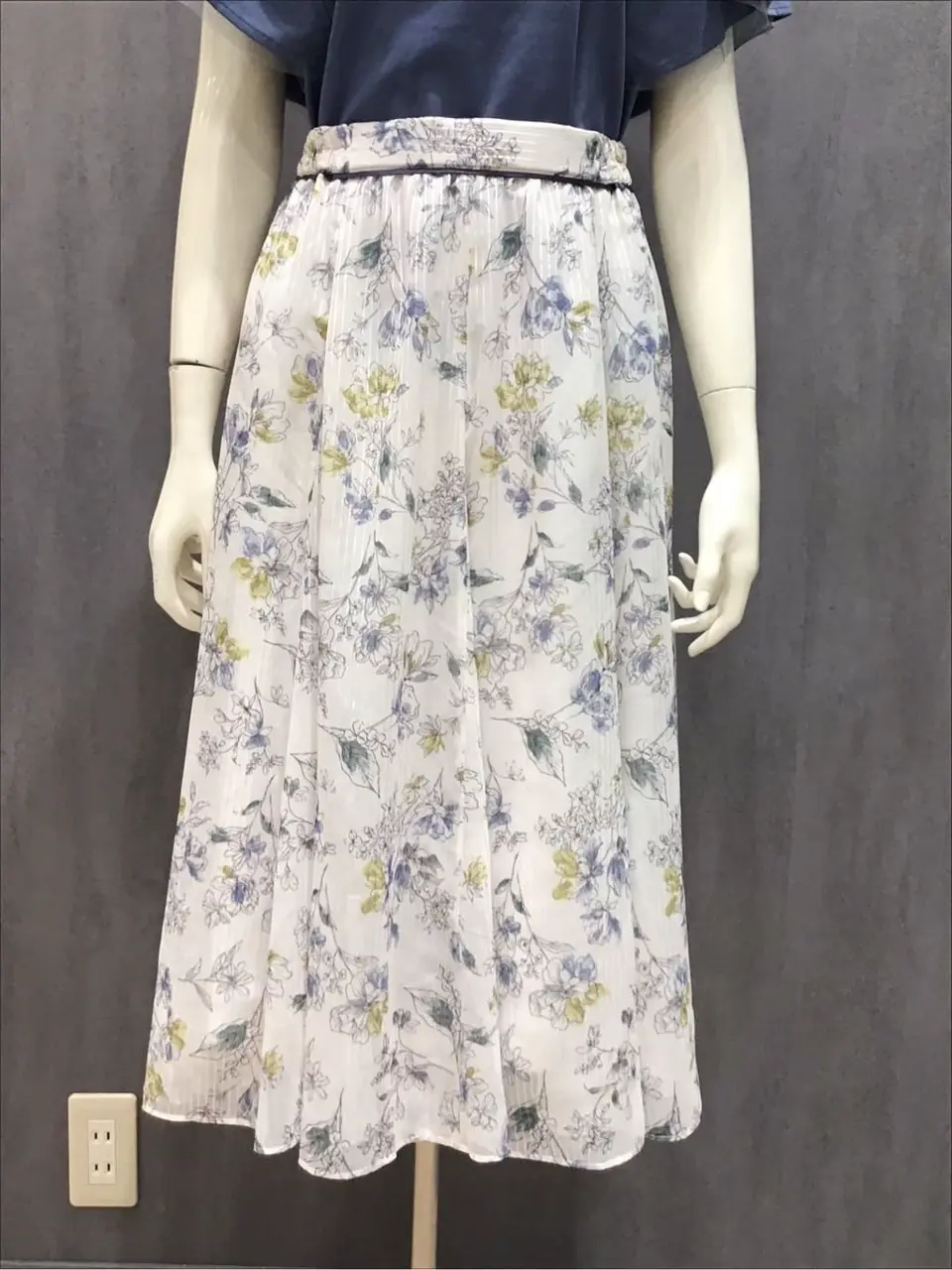 ONWARD CROSSET SELECT 布川 コーディネート画像