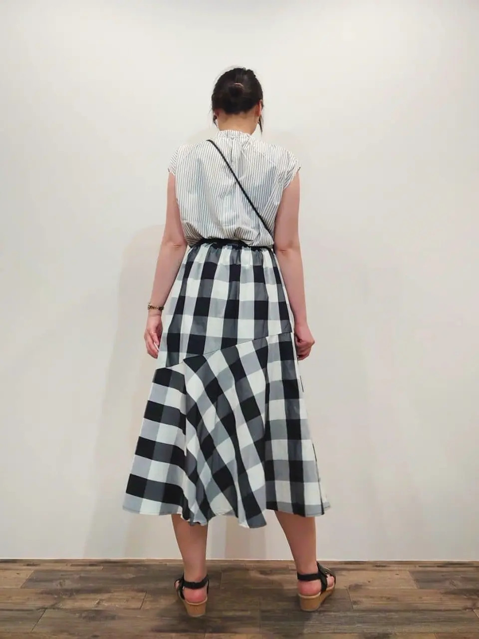 ONWARD CROSSET SELECT 岡 コーディネート画像