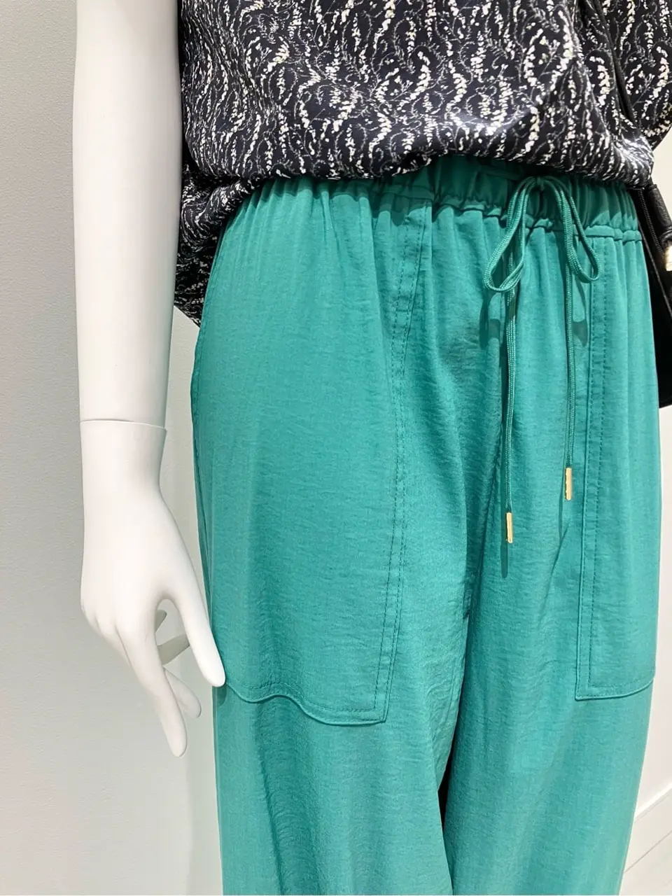 ONWARD CROSSET SELECT 福室 コーディネート画像