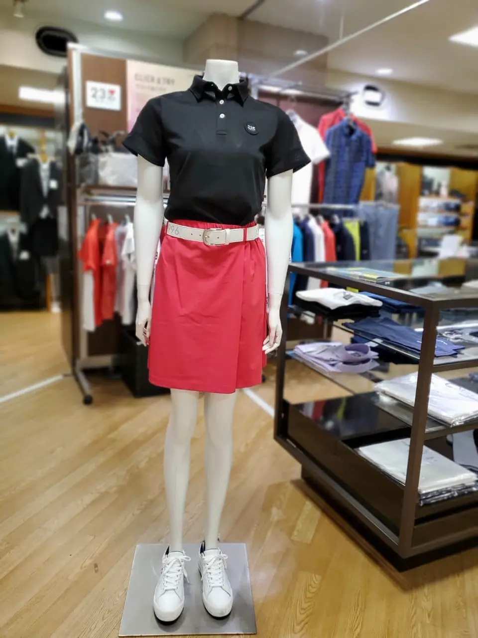  天野 コーディネート画像