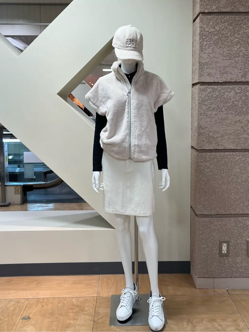 ONWARD CROSSET SELECT 小管 コーディネート画像