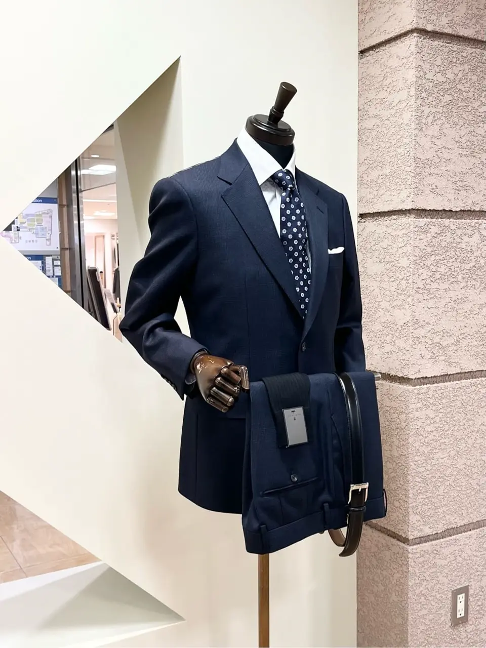 ONWARD CROSSET SELECT 小管 コーディネート画像