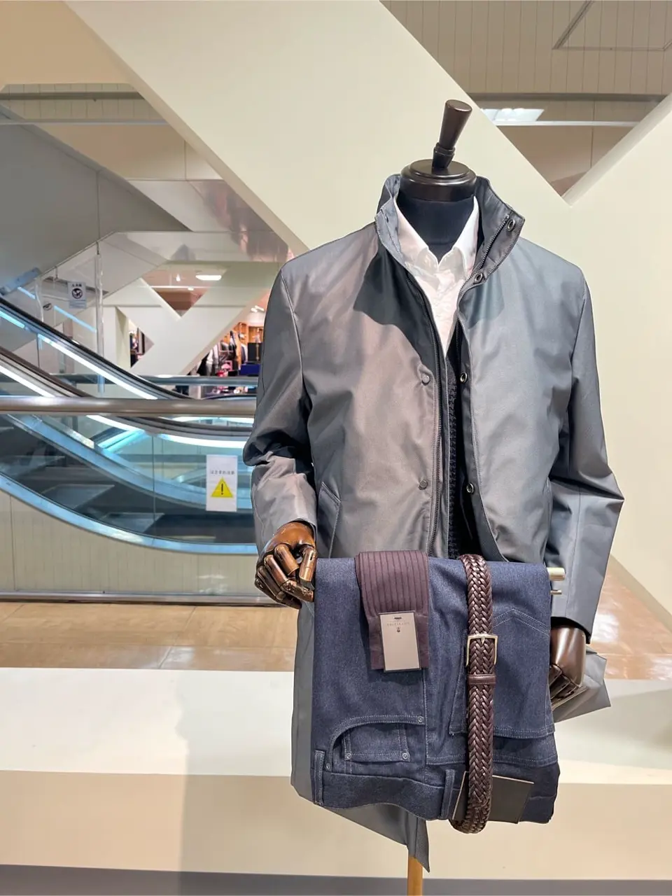 ONWARD CROSSET SELECT 小管 コーディネート画像