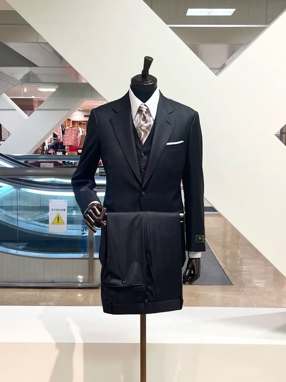 ONWARD CROSSET SELECT 小管 コーディネート画像