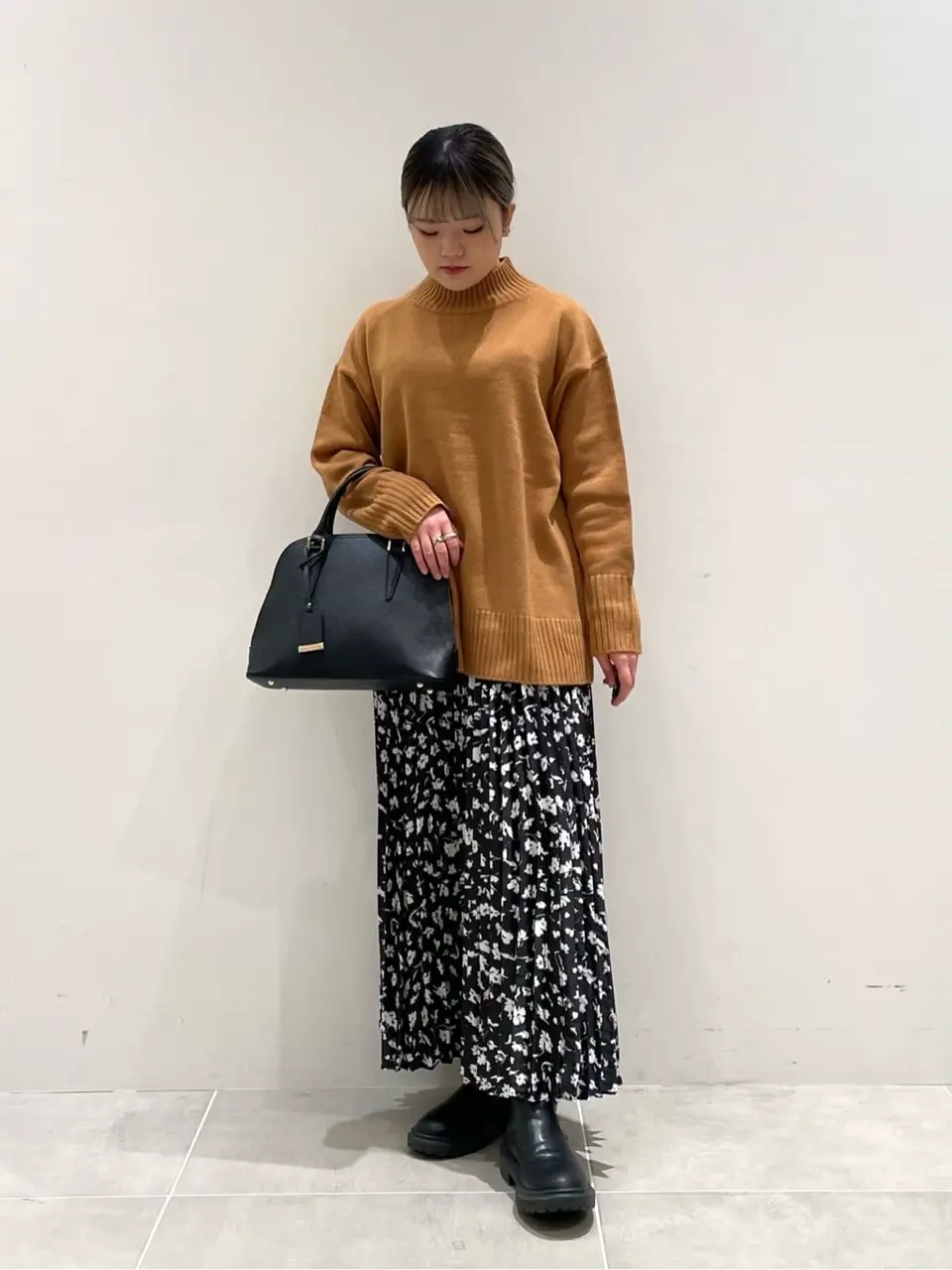 ONWARD CROSSET SELECT erika コーディネート画像