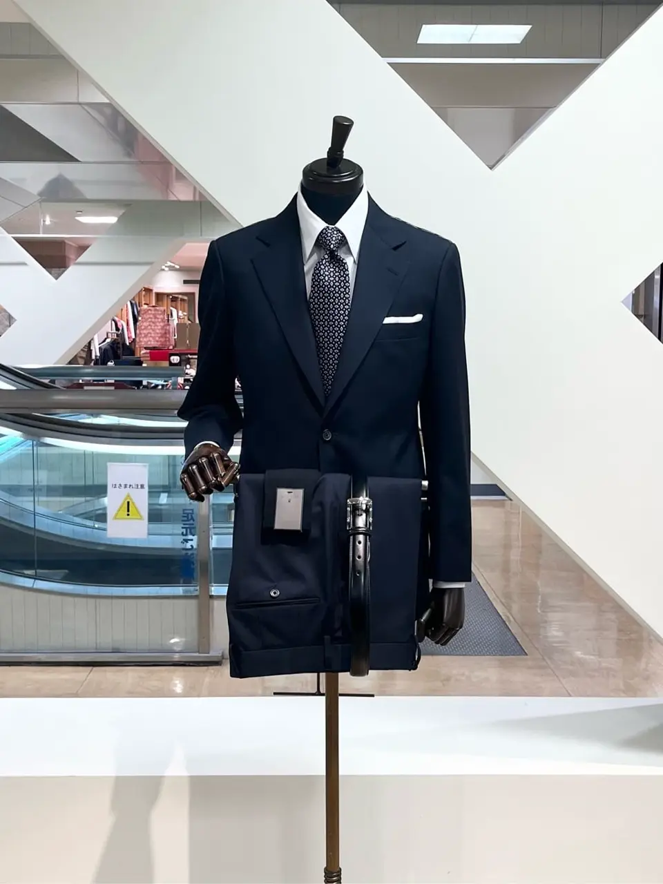 ONWARD CROSSET SELECT 小管 コーディネート画像