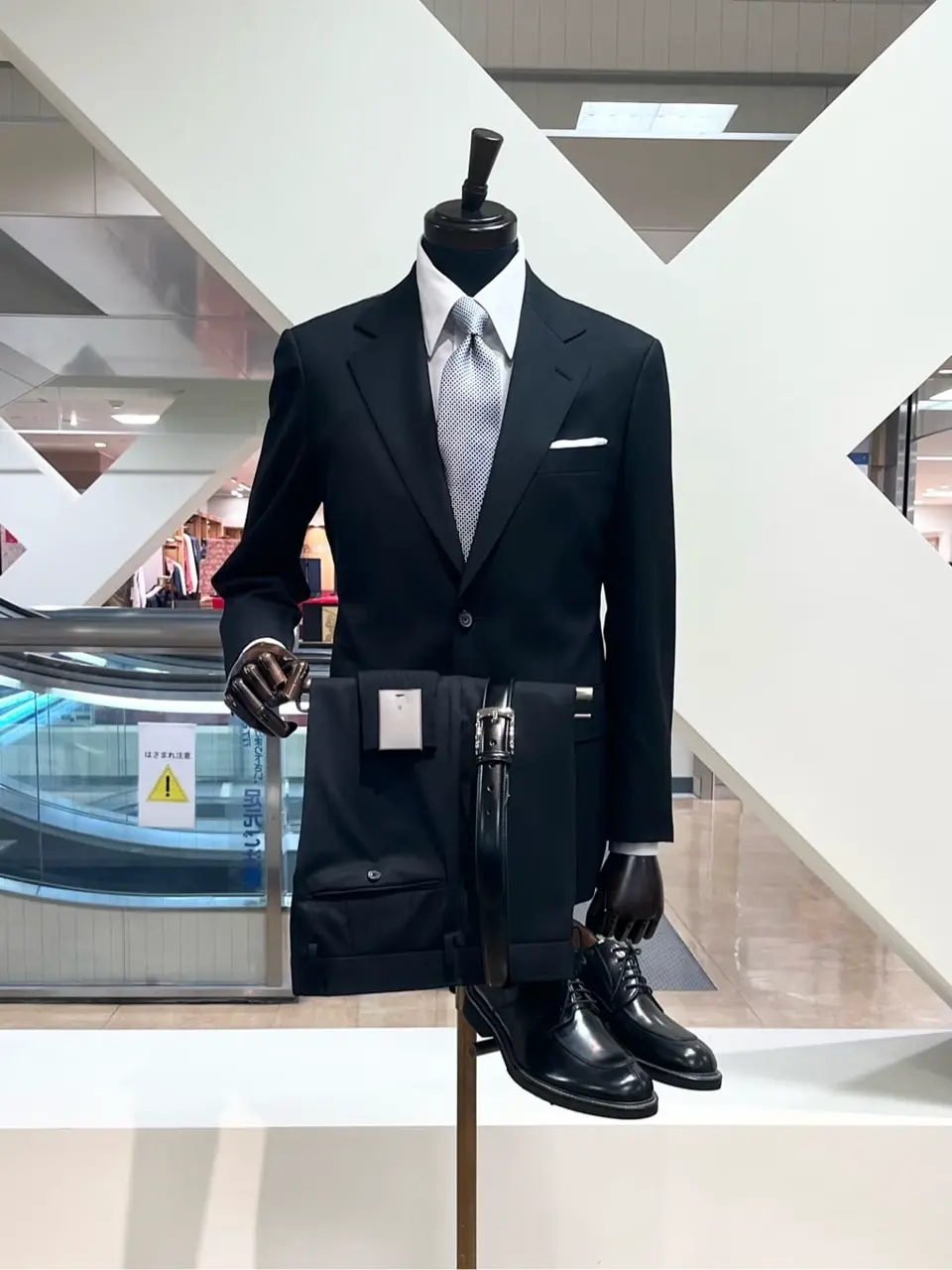 ONWARD CROSSET SELECT 小管 コーディネート画像