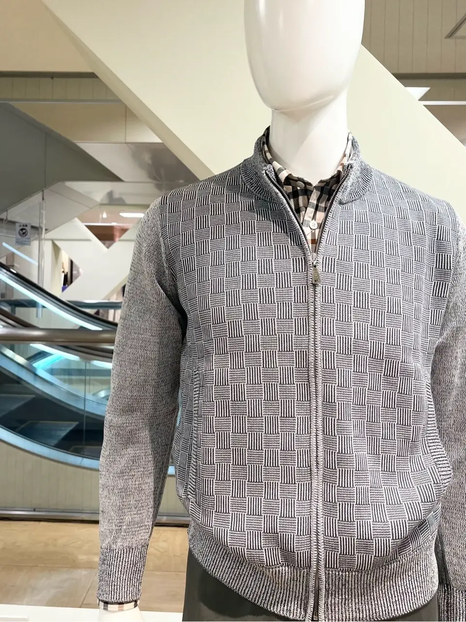 ONWARD CROSSET SELECT 小管 コーディネート画像