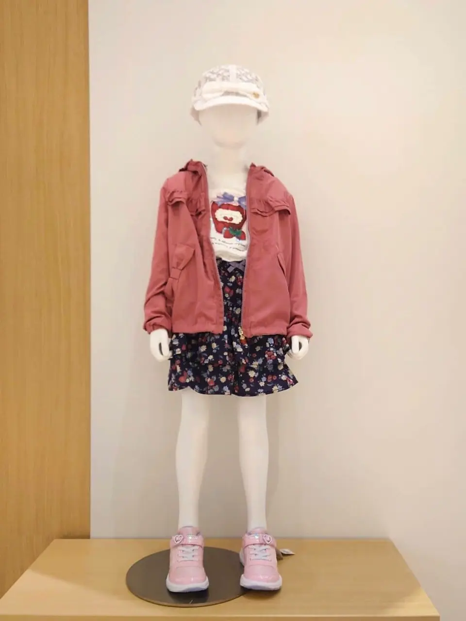 ONWARD CROSSET SELECT 岡 コーディネート画像