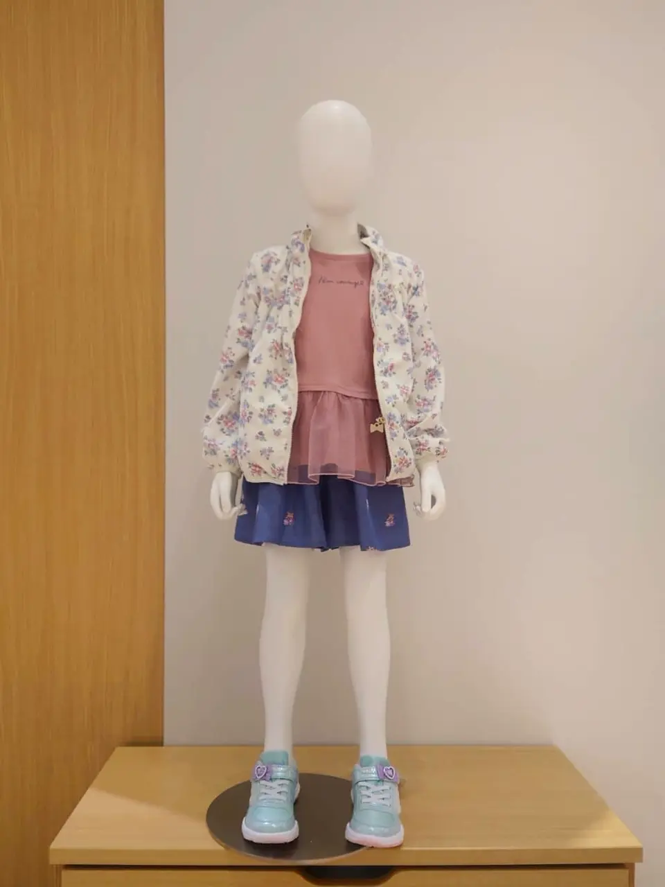 ONWARD CROSSET SELECT 岡 コーディネート画像