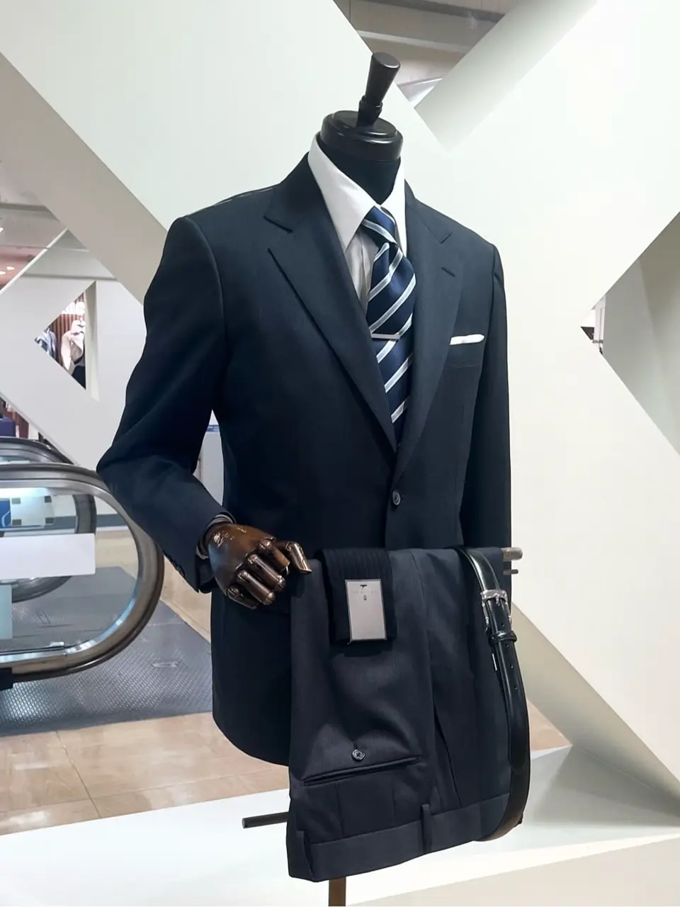 ONWARD CROSSET SELECT 小管 コーディネート画像