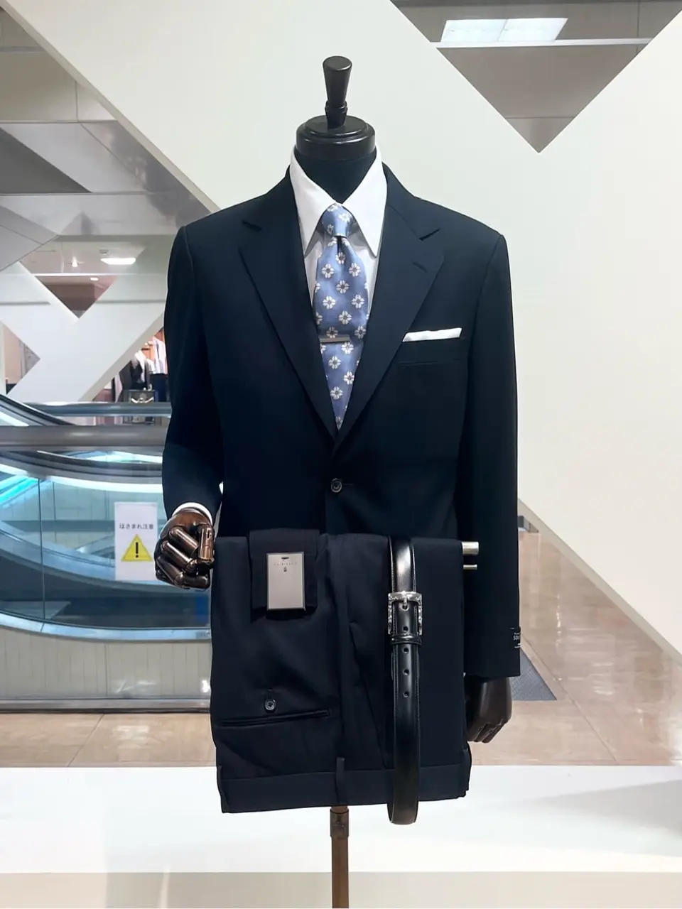 ONWARD CROSSET SELECT 小管 コーディネート画像