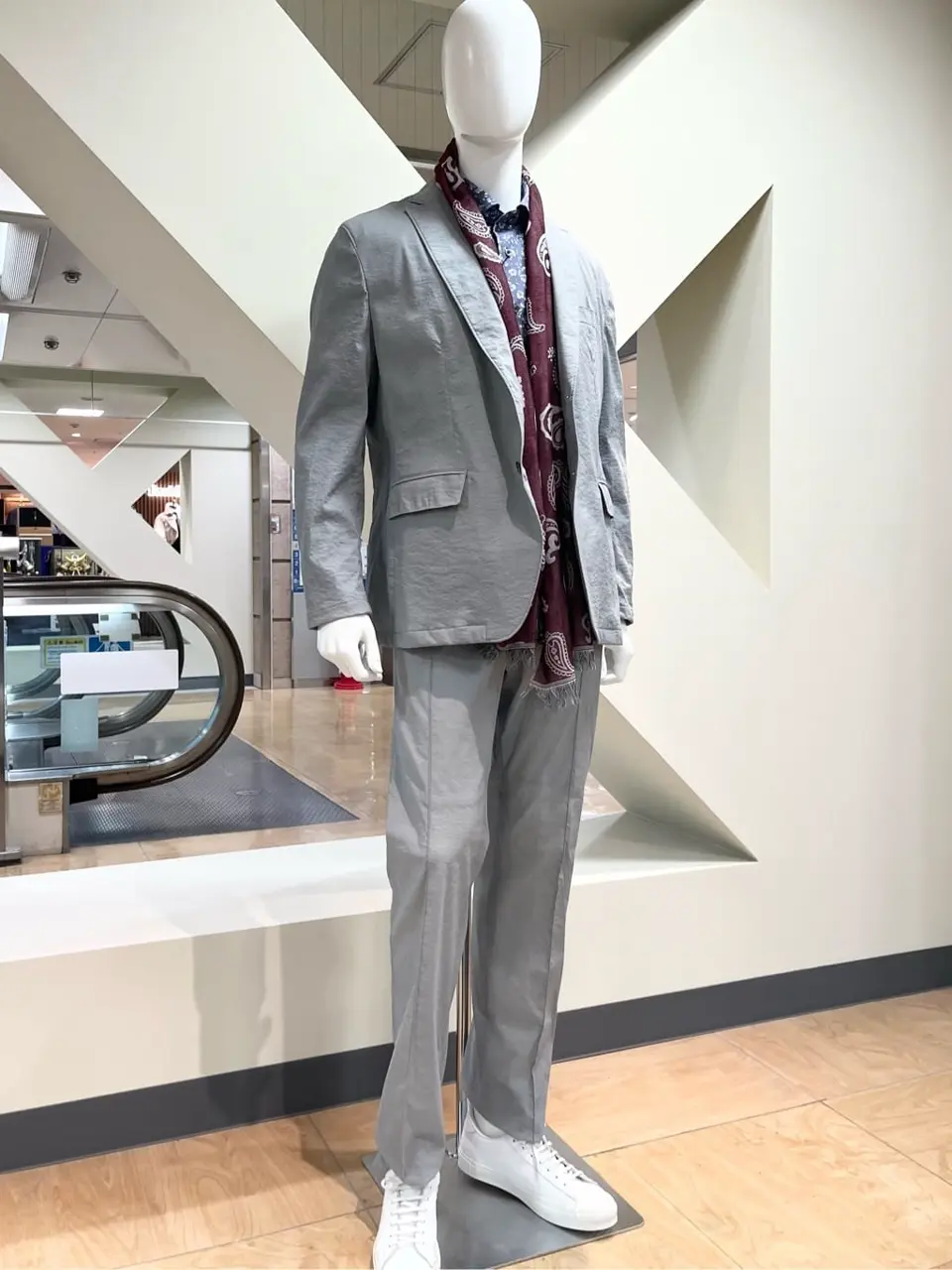 ONWARD CROSSET SELECT 小管 コーディネート画像