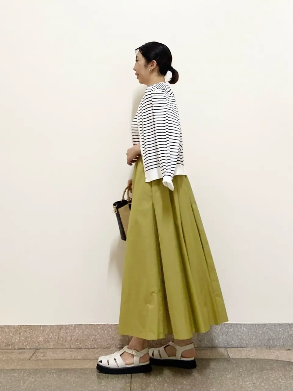 ONWARD CROSSET SELECT 佐藤 コーディネート画像