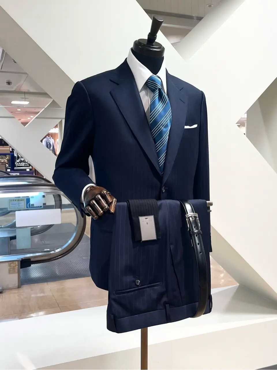 ONWARD CROSSET SELECT 小管 コーディネート画像