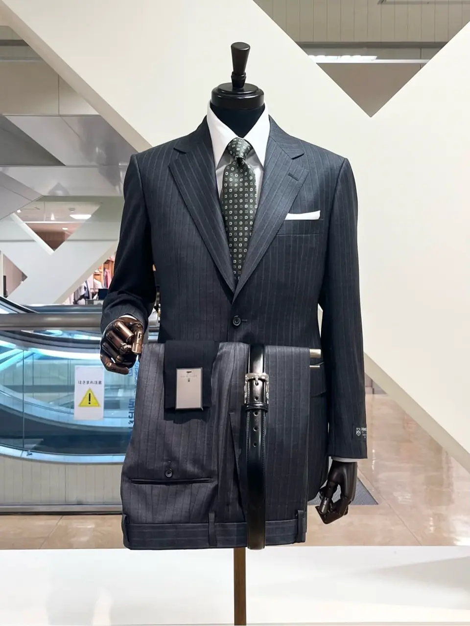 ONWARD CROSSET SELECT 小管 コーディネート画像