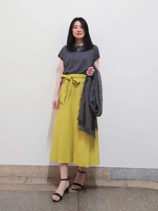  最上 コーディネート画像