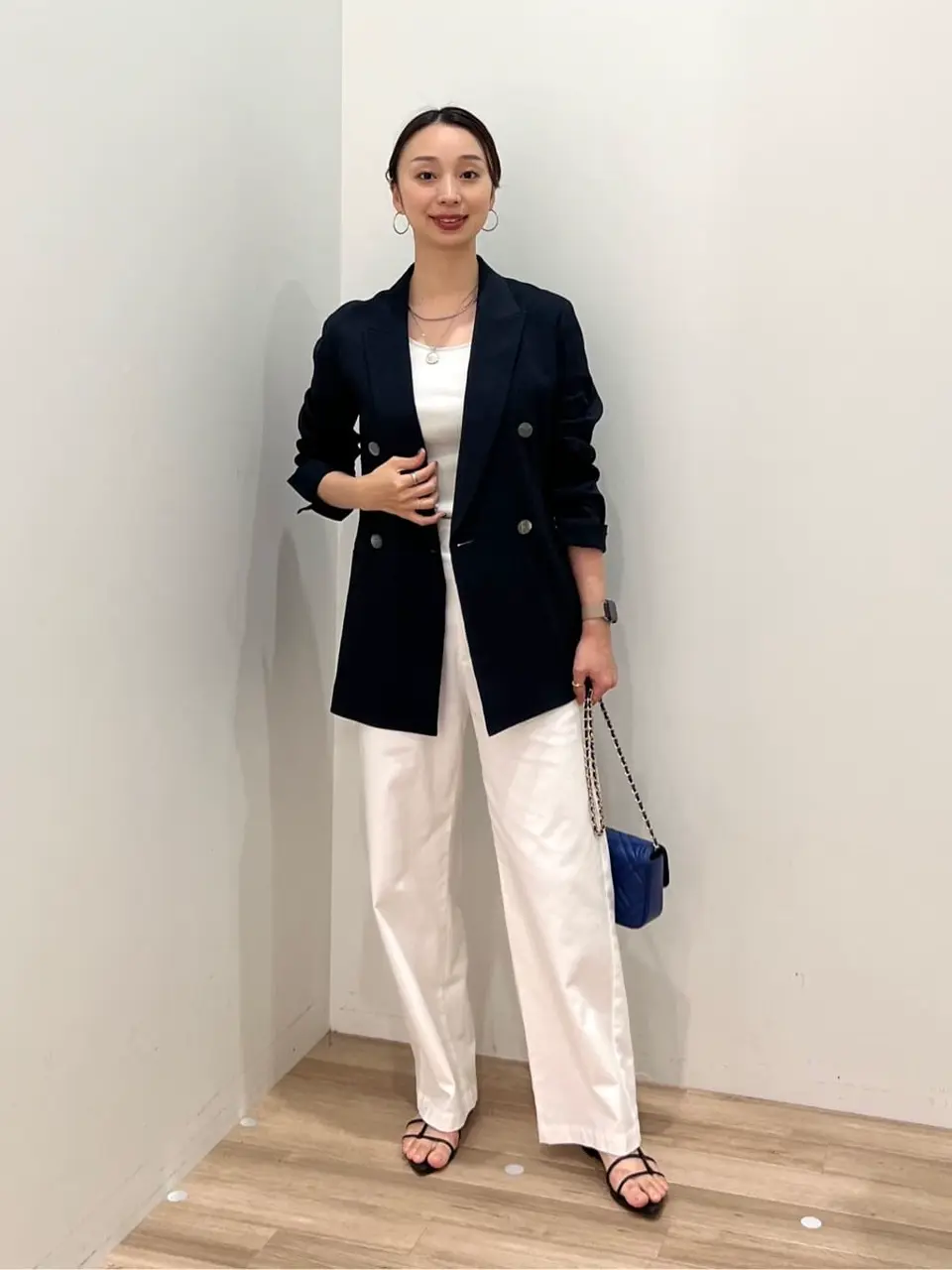  村上 コーディネート画像