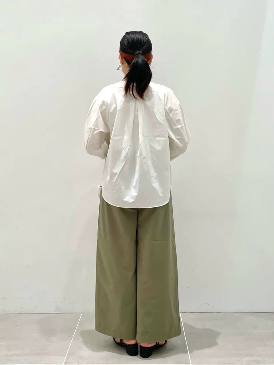 ONWARD CROSSET SELECT 花井 コーディネート画像