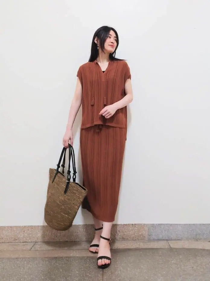  最上 コーディネート画像