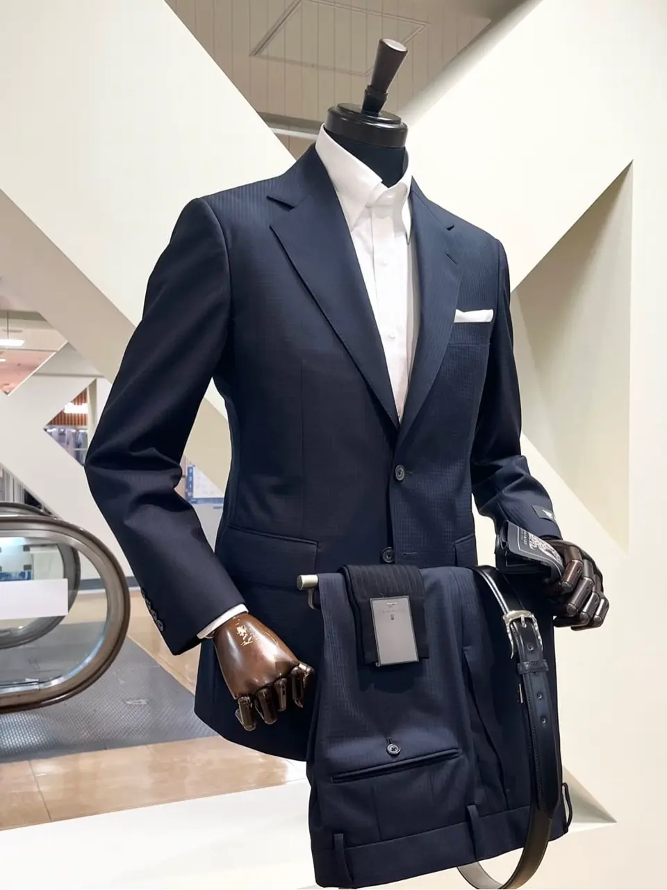 ONWARD CROSSET SELECT 小管 コーディネート画像